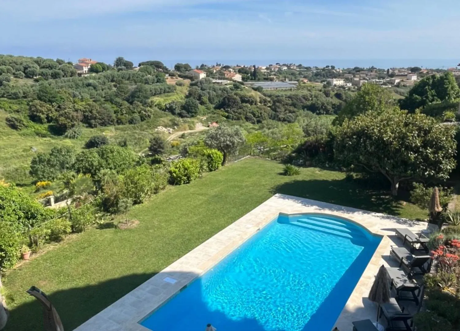 Villa Antoline Cagnes-sur-Mer Bed & Breakfast