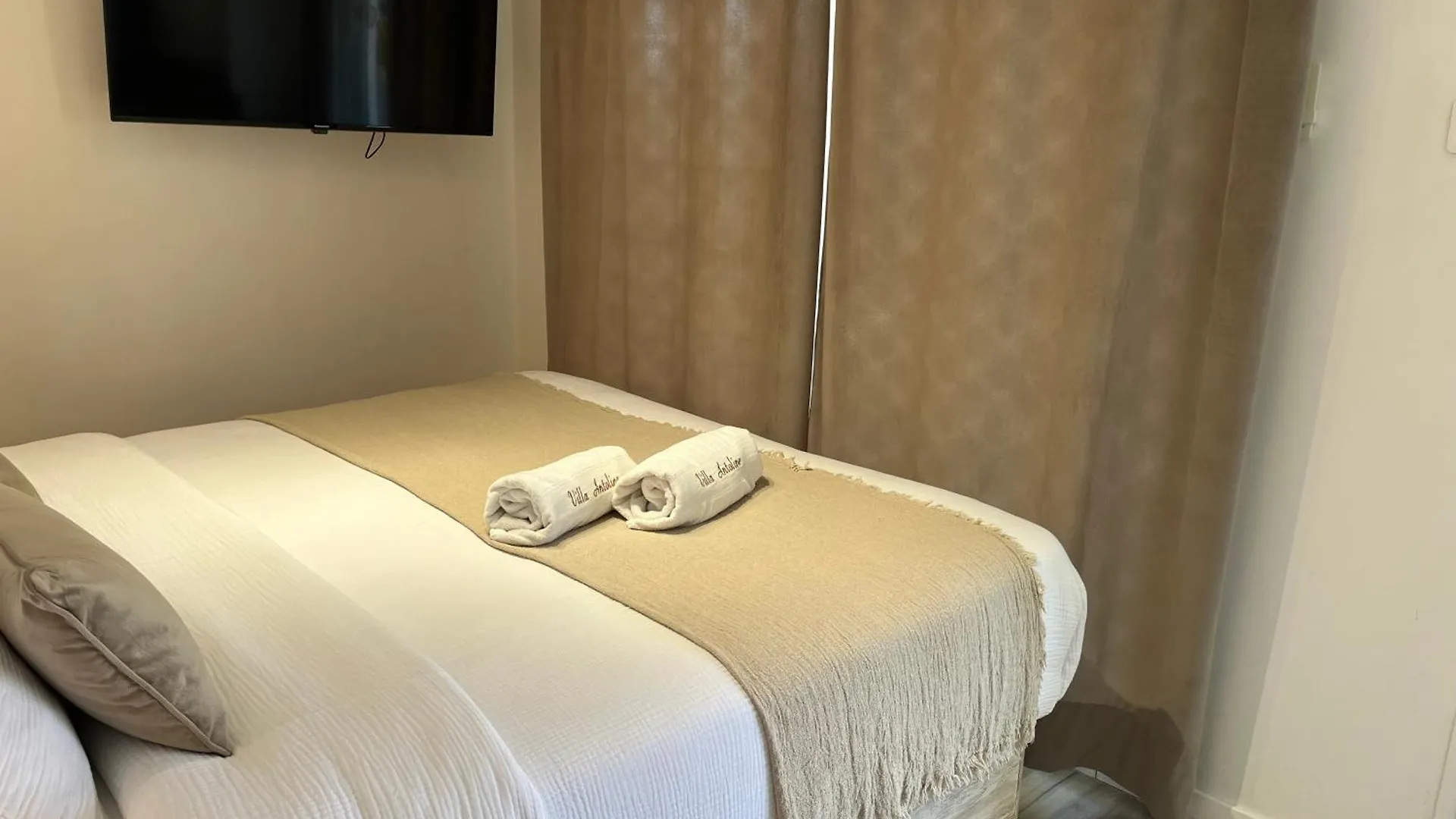 Villa Antoline Cagnes-sur-Mer Bed & Breakfast
