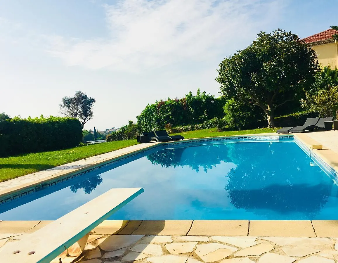 *** Bed & Breakfast Villa Antoline Cagnes-sur-Mer Frankrike